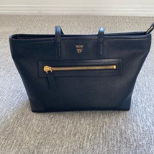 Medium East/West Zip Tote Bag